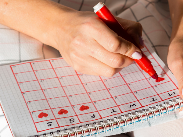 Dra., Namoro no período fértil, sei que estou ovulando, mas não engravido. Por quê?