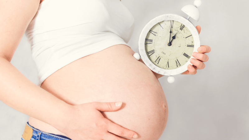 Gestação tardia e os impactos de postergar a maternidade | Dra. Mila Cerqueira