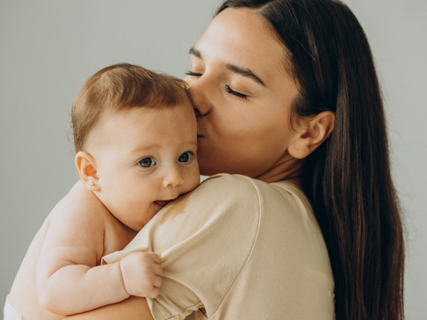 Porque o desejo de ser mãe merece ter um caminho acessível. - Dra Mila Cerqueira Ginecologista Florianopolis