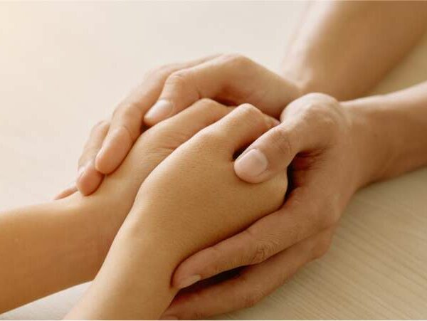 combater o sentimento de solidão e isolamento durante o tratamento de infertilidade? - dra Mila Cerqueira - ginecologista Florianópolis